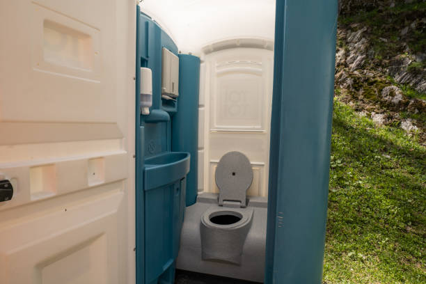 Best Portable Restroom Servicing (Cleaning and Restocking) in Hillcrest, NY